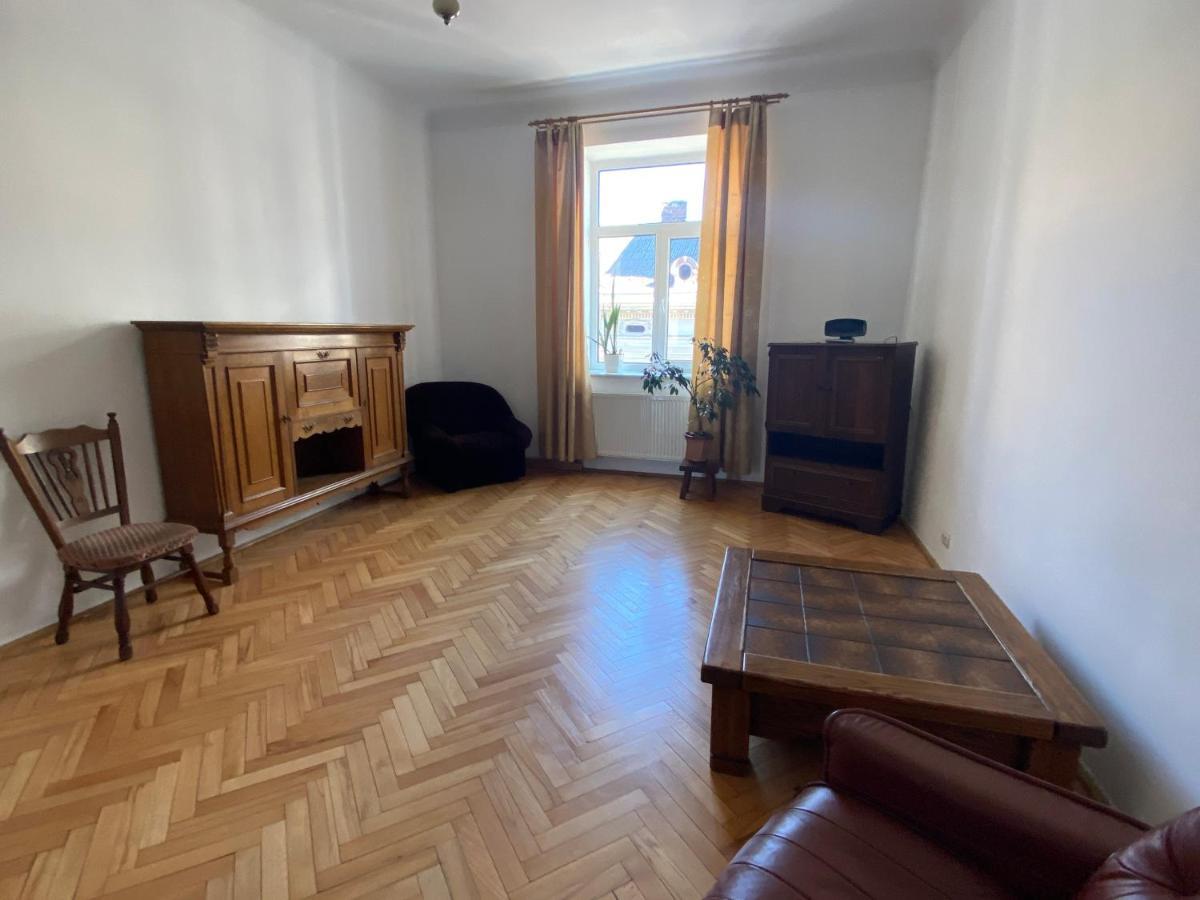 Apartment On Svobody Avenue Львів Екстер'єр фото