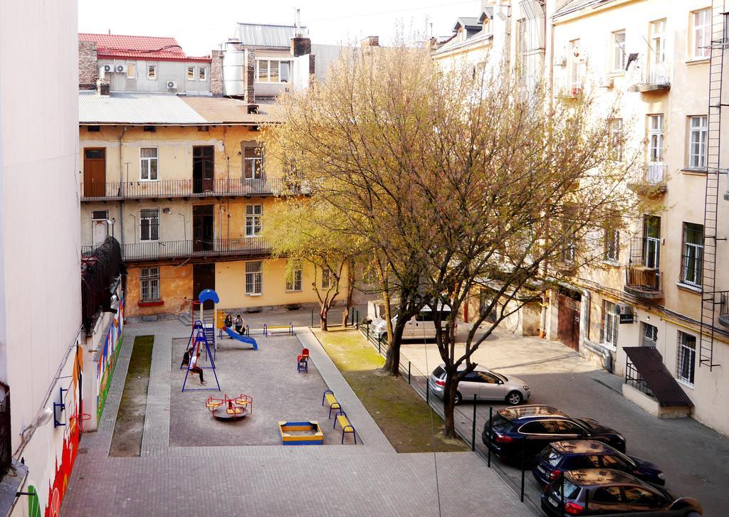 Apartment On Svobody Avenue Львів Екстер'єр фото